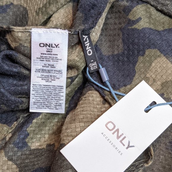 [2/$30] NWT - ONLY Camouflage Scarf - Picture 5 of 5